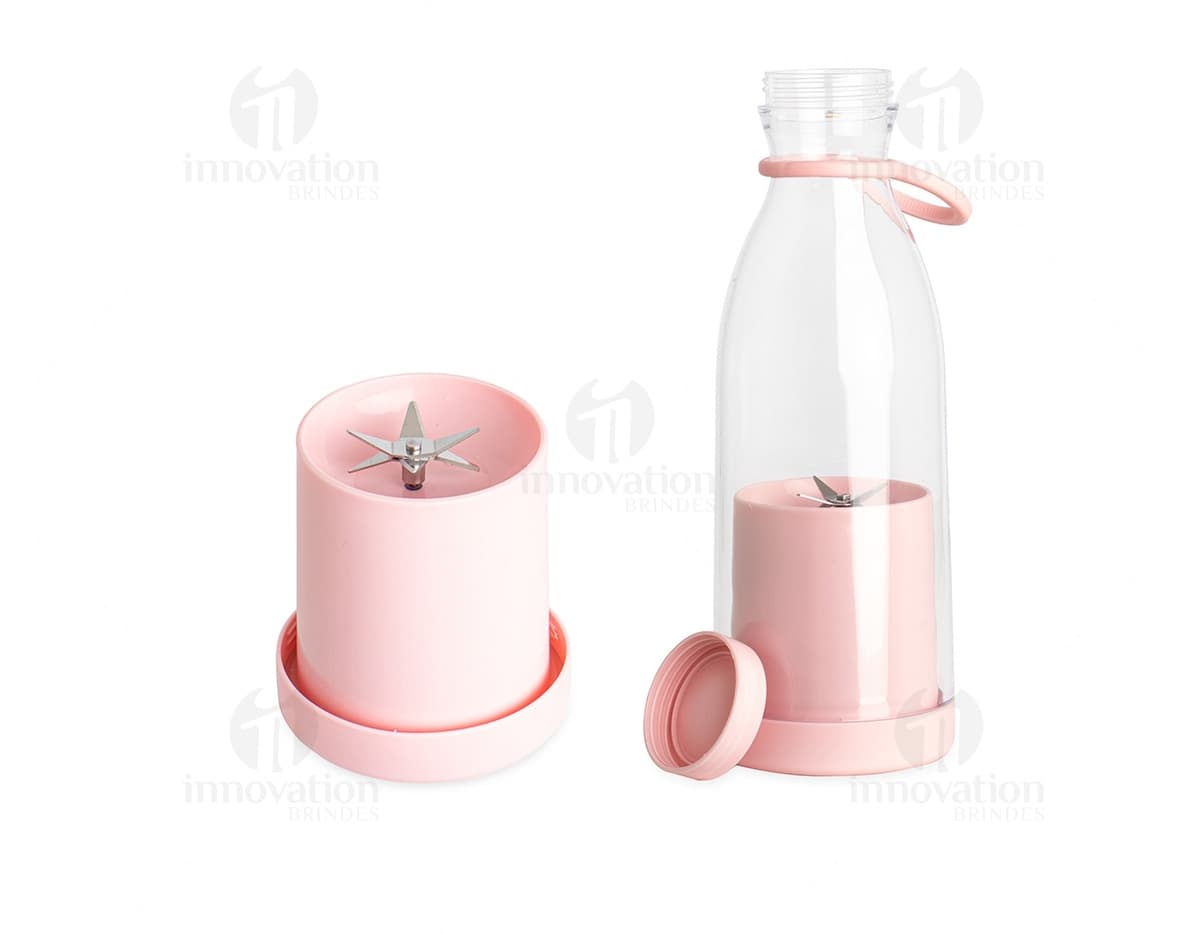 Garrafa com misturador de 380ml na cor verde.