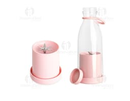 Garrafa com misturador de 380ml na cor verde.