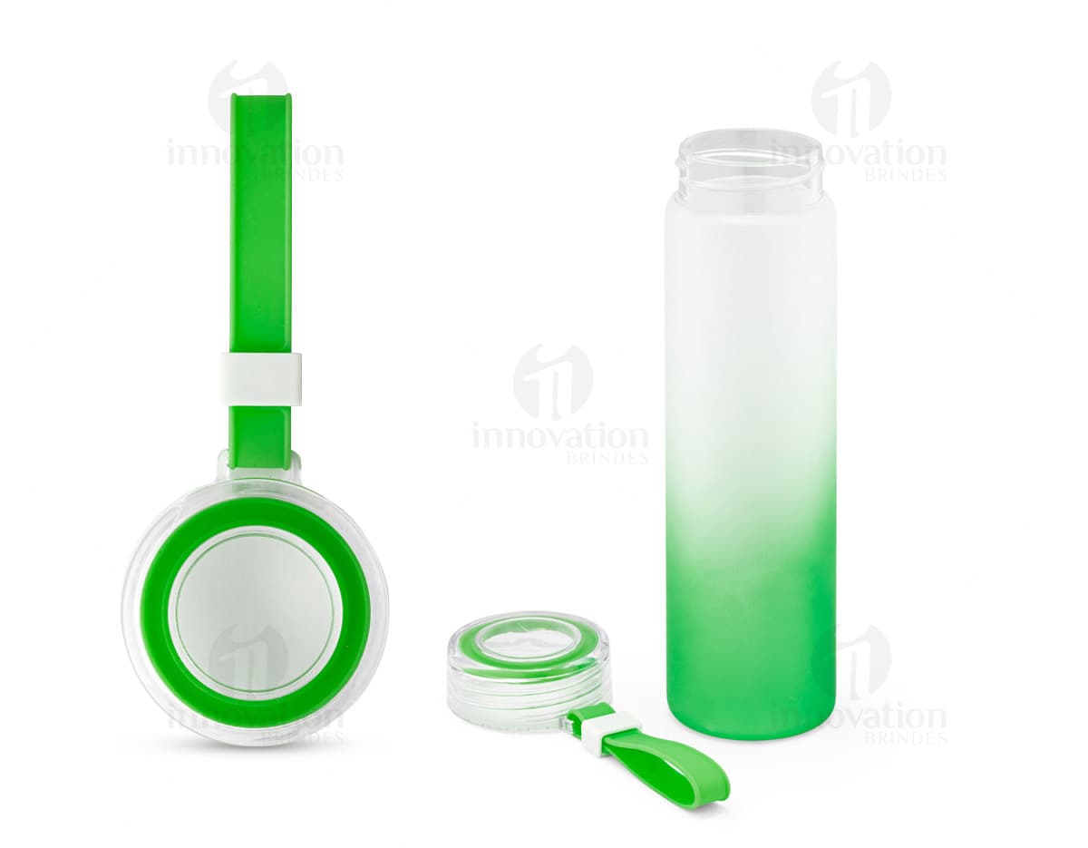 Borosilicate glass squeeze with a capacity of 470ml.
