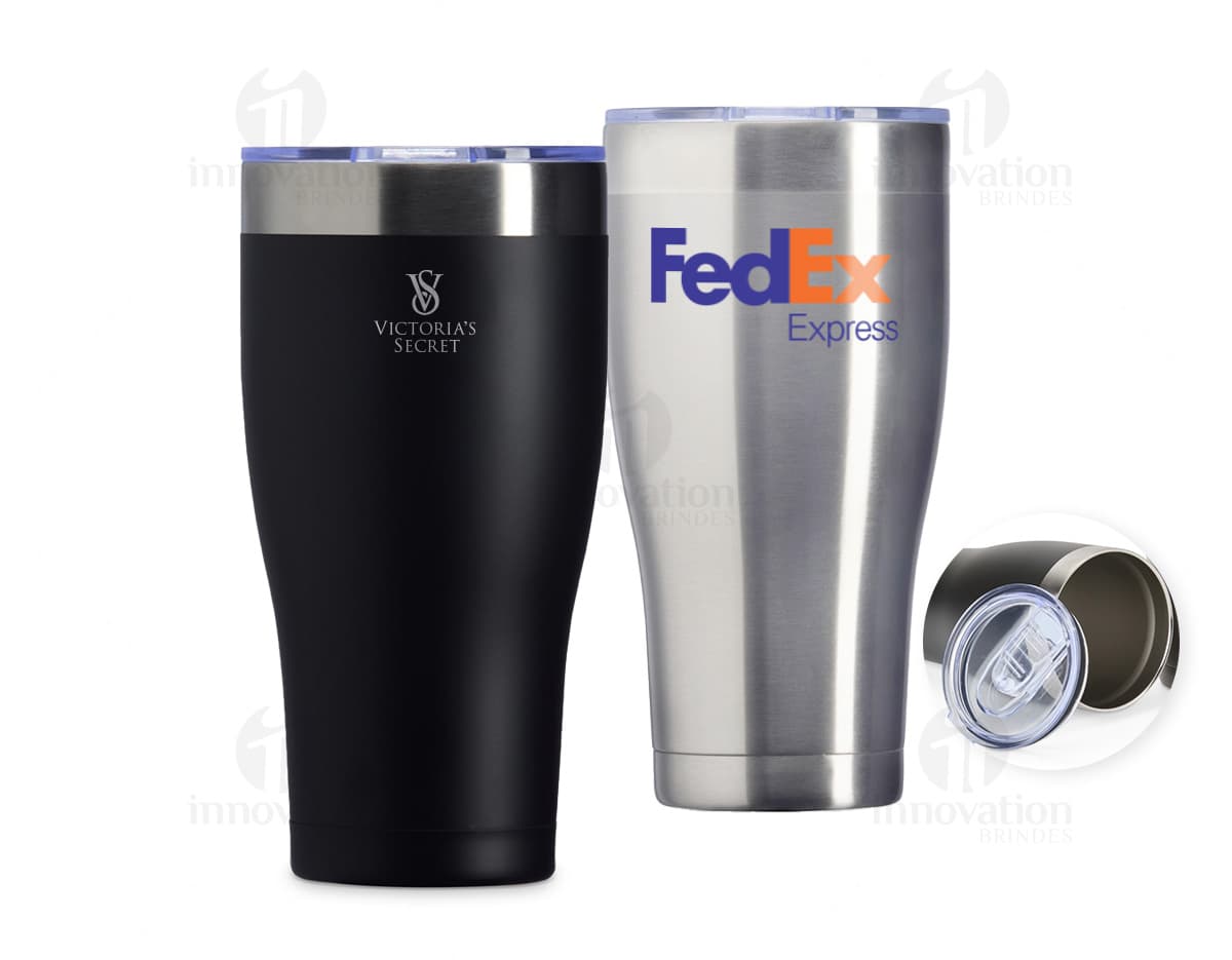 Copo térmico de 880ml em cor branca, com tampa e alça, ideal para manter a temperatura de bebidas quentes ou frias por mais tempo.