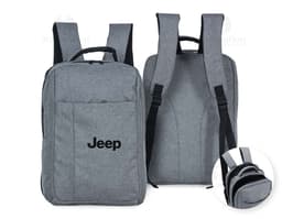 Mochila Nylon preta com vários compartimentos e alças acolchoadas.
