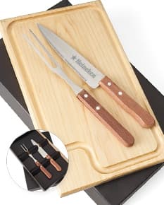Kit churrasco 3 peças em aço inoxidável, incluindo garfo, espátula e faca de cozinha. Ideal para uso em churrasqueiras, construindo utensílios, com cabo em madeira.