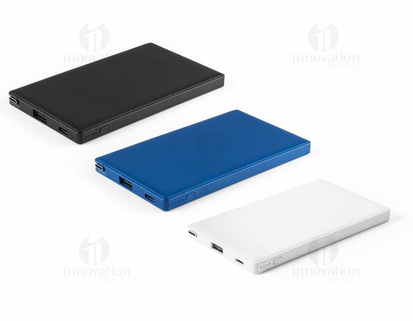 Bateria portátil de cor preta, design moderno e compacto. Feita de plástico, ideal para armazenar dados e informações em dispositivos eletrônicos como notebooks e computadores. Oferece mobilidade e praticidade para uso no escritório, em casa ou em viagens.