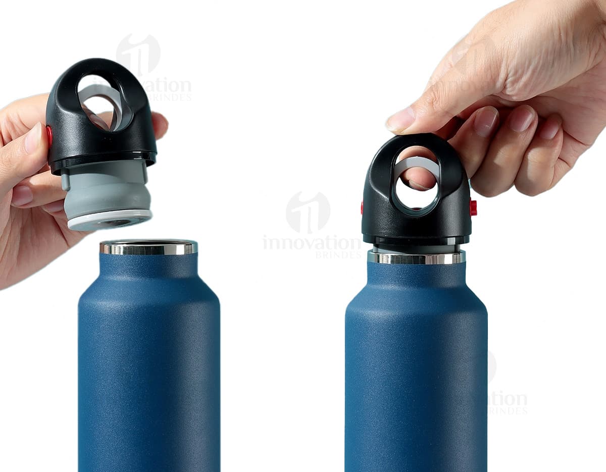 Garrafa térmica de 620ml, ideal para armazenar líquidos, como água, sucos ou chás. Feita de material resistente e transparente, com tampa para manter a bebida fresca e saudável por mais tempo. Perfeita para manter a hidratação em dia em qualquer lugar.