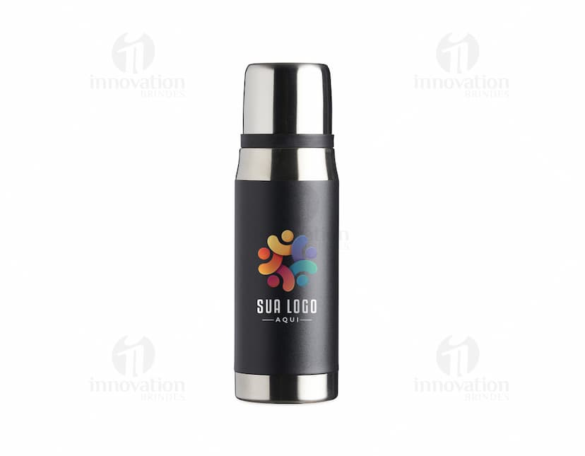 Garrafa térmica de 500ml em aço inoxidável preto e prateado, com design elegante e brilhante. Ideal para manter líquidos quentes ou frios por horas, perfeito para viagens, trabalho ou academia. Toiletry bottle de alta qualidade, resistente e fácil de limpar.