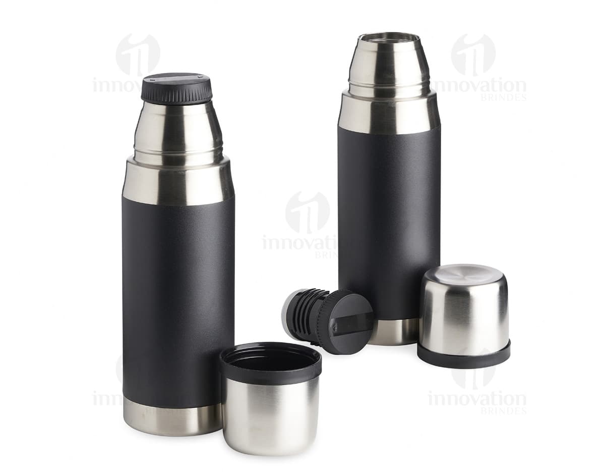 Garrafa térmica de 500ml em aço inoxidável preto e prateado, com design elegante e brilhante. Ideal para manter líquidos quentes ou frios por horas, perfeito para viagens, trabalho ou academia. Toiletry bottle de alta qualidade, resistente e fácil de limpar.