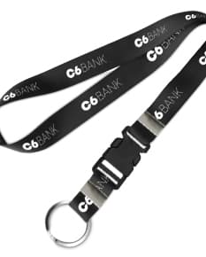 Cordão 85x2,5cm com argola e fecho de mochila, feito de metal, objeto único, com tecnologia de construção, preto e cromado, brilhante e ajustável, perfeito para uso em casa, escritório ou escola.