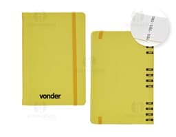 Caderneta Emborrachada com Wire-o em amarelo, design de quadro adesivo vazio em um notebook aberto, com papel em branco e um