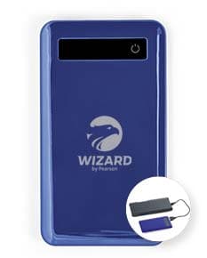 Bateria portátil com ecrã touch preto e prateado, tecnológico e moderno. Ideal para recarregar dispositivos móveis e se conectar de forma segura e fácil. Perfeito para uso em escritórios e ambientes corporativos.