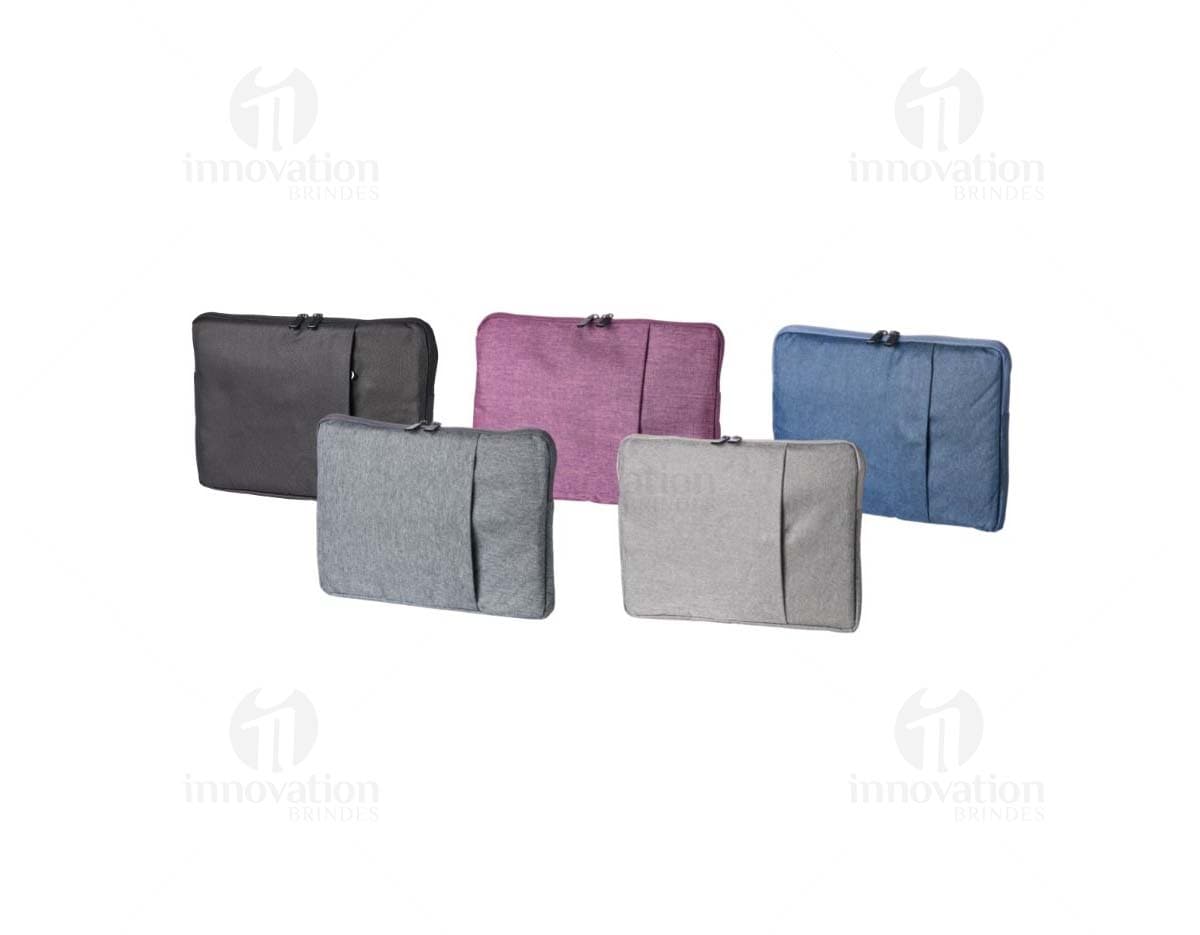 Pasta para Tablet 12,4 preta e moderna, feita de couro, com alça e zíper. Possui design elegante e é ideal para transportar seu tablet com estilo e segurança.