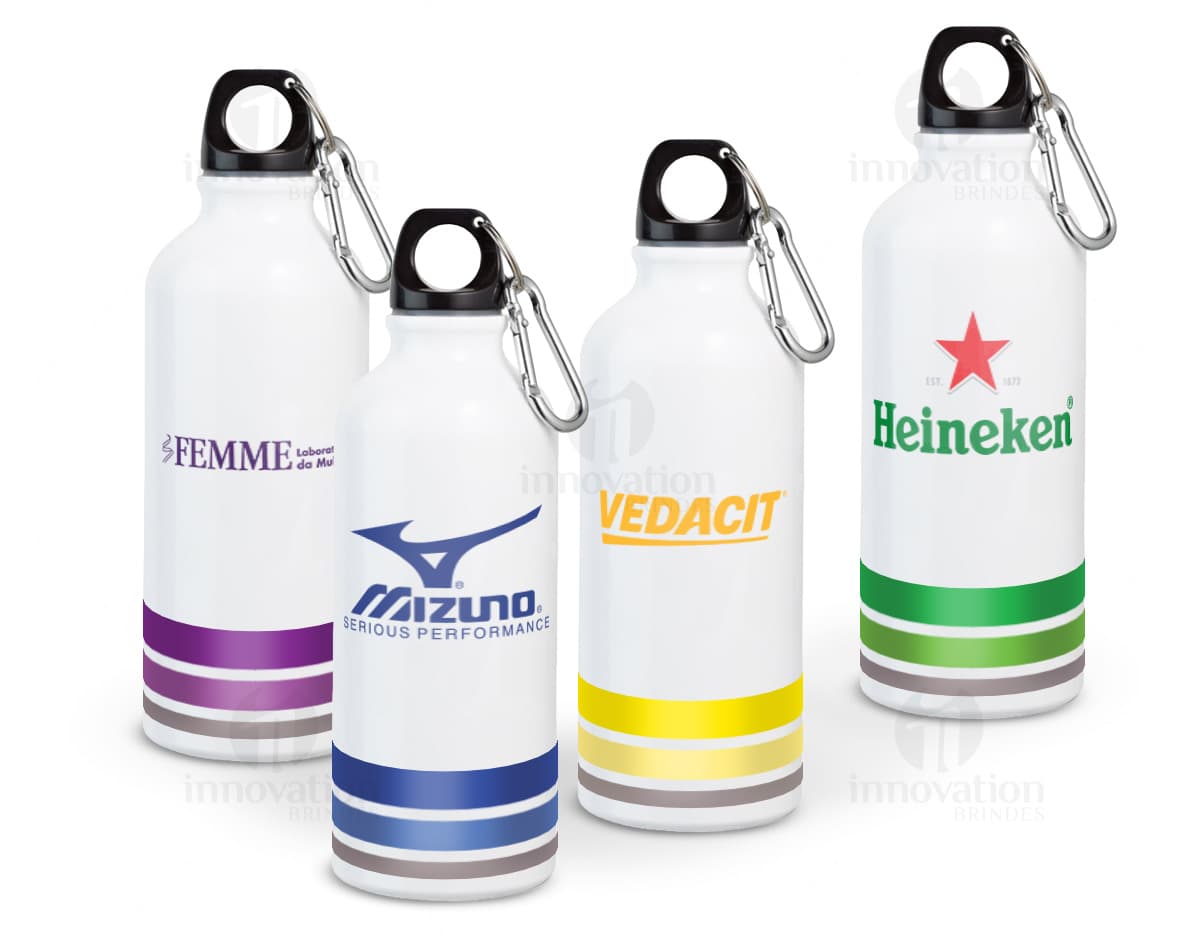 Bottle de 500ml Squeeze contendo liquid, plástico transparente, label amarelo, cap, bottle vazio, healthy beverage, objeto clean, refreshment, reflection, design bright.