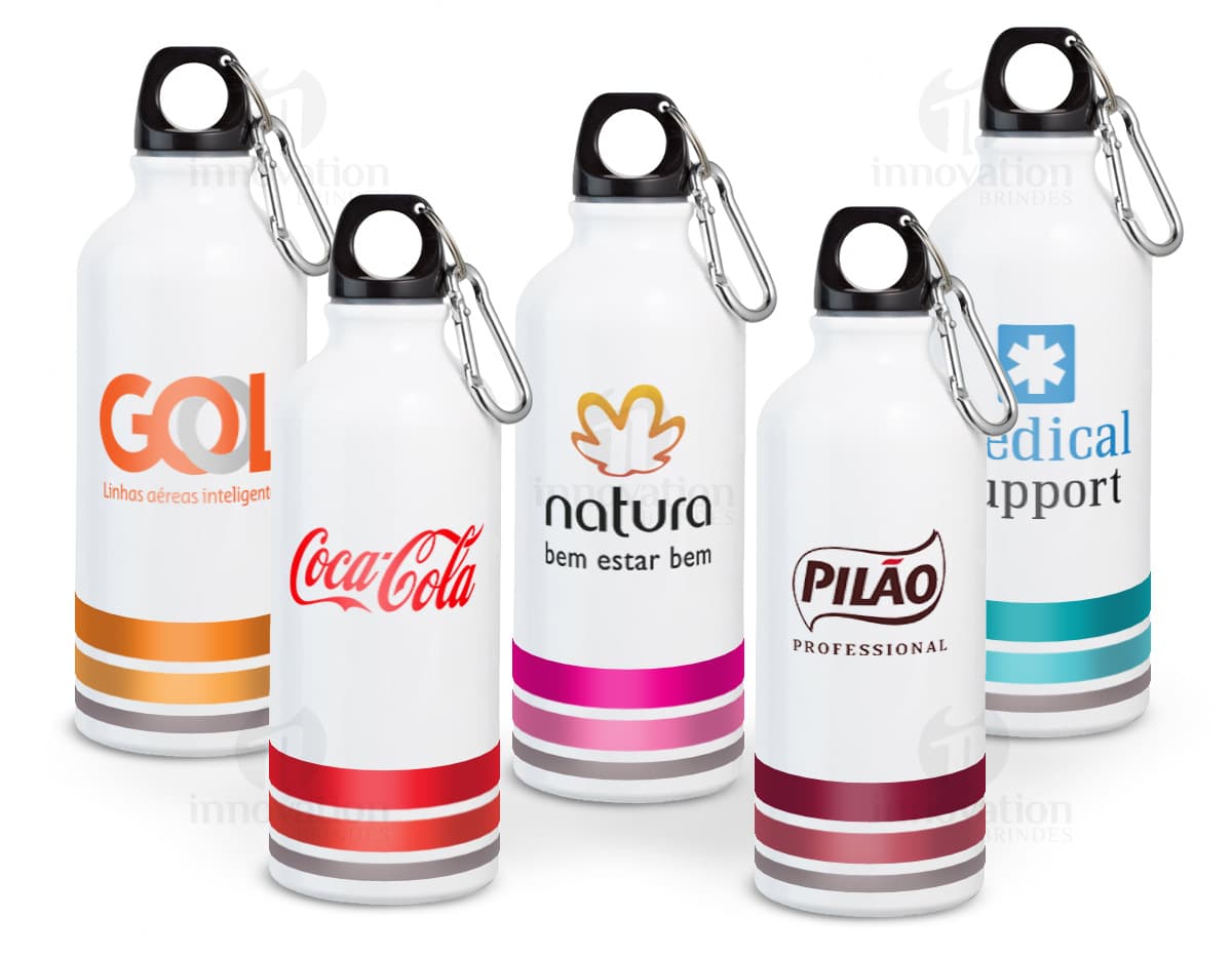 Bottle de 500ml Squeeze contendo liquid, plástico transparente, label amarelo, cap, bottle vazio, healthy beverage, objeto clean, refreshment, reflection, design bright.