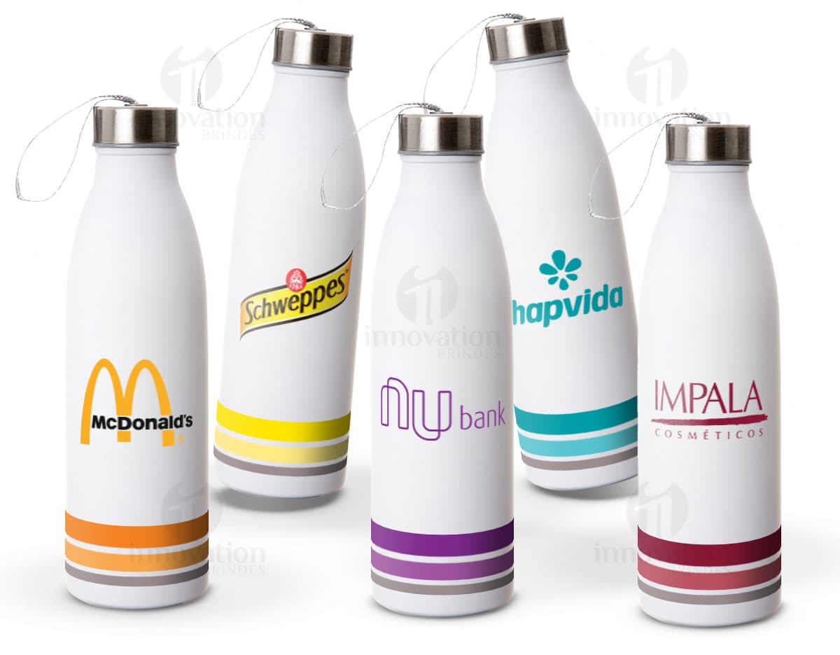 Garrafa Inox 750ml com rótulo, copo, líquido, bebida, recipiente, álcool, plástico, limpo, transparente, objeto, cheio, refreshment, alimento, amarelo, tampa, reflexo, higiene, branco, celebração, bar, claro, frio, água, ninguém, festa, cerveja, sabonete, saúde, produto, objetos, óleo, luxo, cor, veneno, banheiro, único, saudável, spray, leite, fresco, alcoólico, ouro, banho, close-up, tratamento, luz, gota, spa, úmido, limpeza, bolhas, restaurante, vazio, puro, frescor, cuidado, lavagem, lager, doméstico, marrom, natural, gel, shampoo, bebidas, aromaterapia, bolha, três, mais limpo, ainda, grupo, coleção, fresco, vida