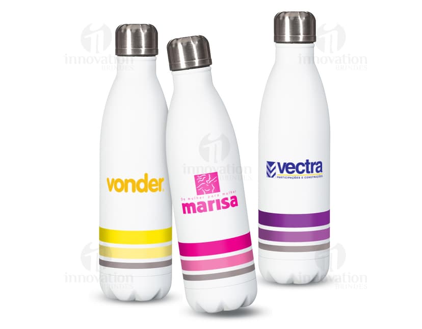 Garrafa Inox 750ml, contendo líquido transparente, com rótulo amarelo e tampa.