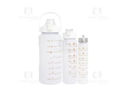Garrafa Inox 450 ml com Infusor em fundo branco.
