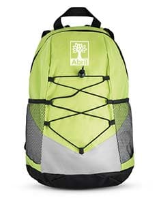 Mochila de poliéster 600D preta, moderna e espaçosa, com alça ajustável, zíper, compartimentos internos e externos, ideal para viagens, escola ou aventuras ao ar livre.