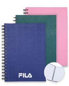 Caderno Linho com capa de tecido bege e elástico marrom.