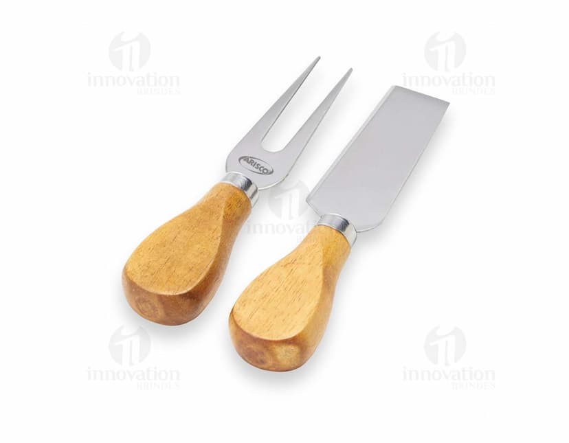 Kit Queijo 3 Peças em madeira, composto por faca, garfo e espátula para queijo.