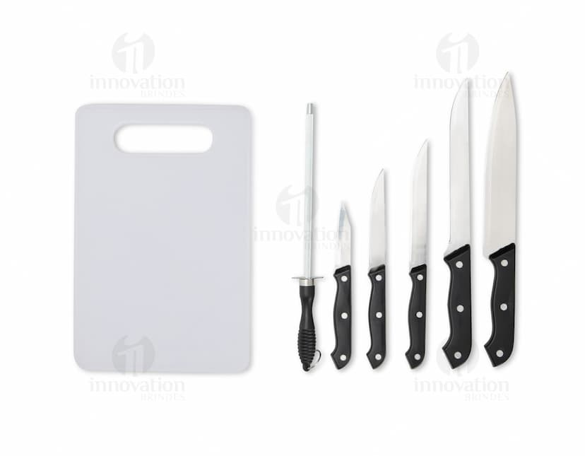 Kit Churrasco 7 Peças em aço inoxidável com maleta de transporte.