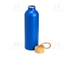800ml Aluminum Water Bottle in silver color, with a screw cap and black details. The bottle is placed on a wooden table.