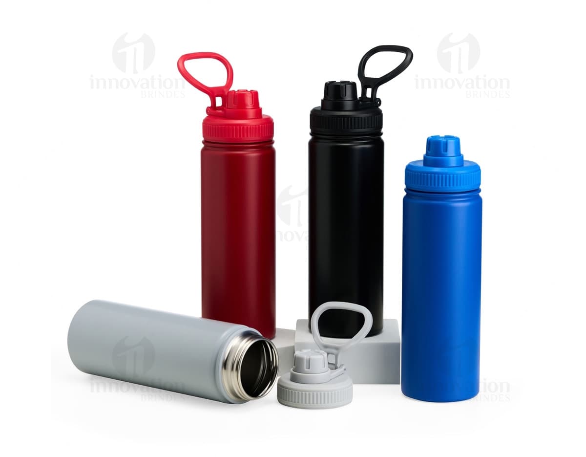 Garrafa Inox 750ml em fundo branco.