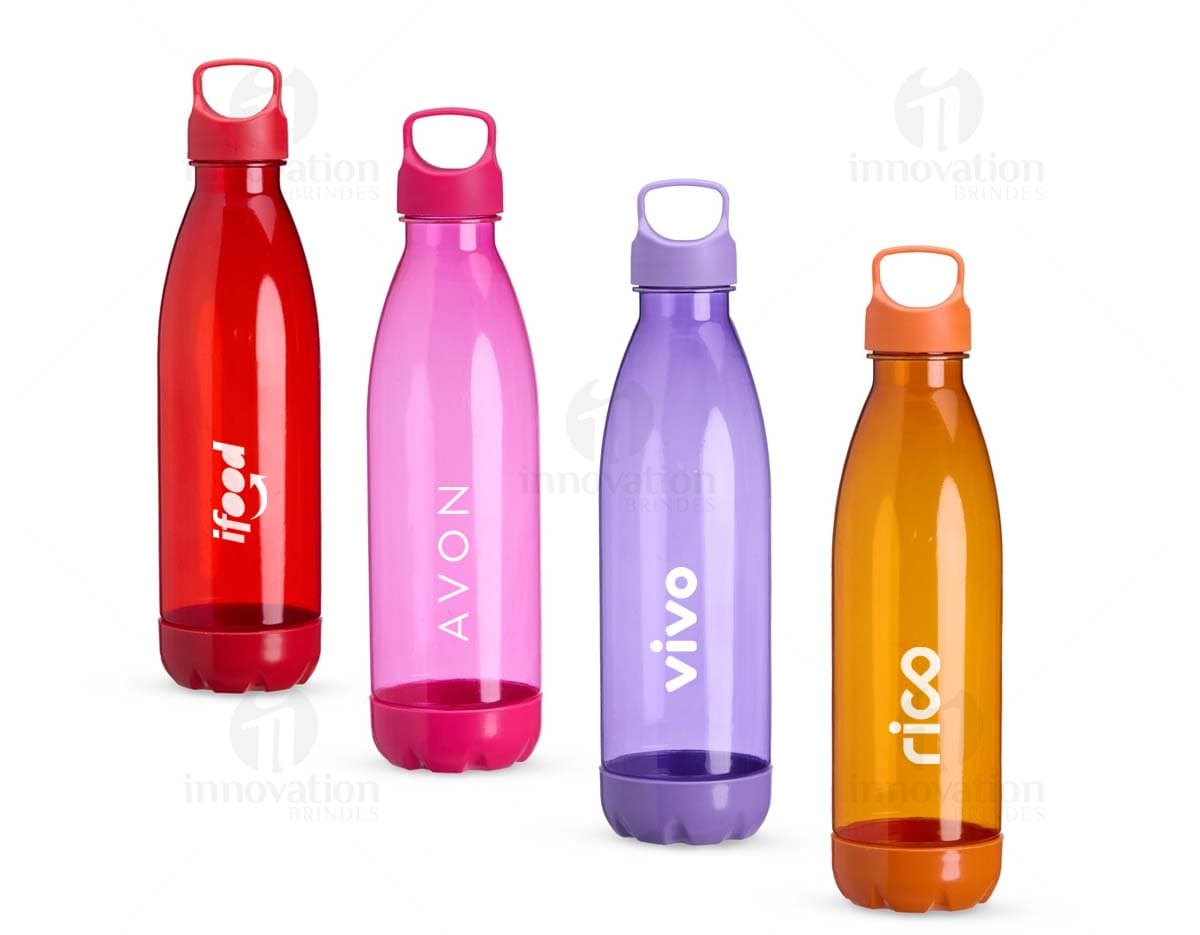 Garrafa plástica de 680ml. de capacidade em cor branca, com tampa rosqueável em azul e design moderno.