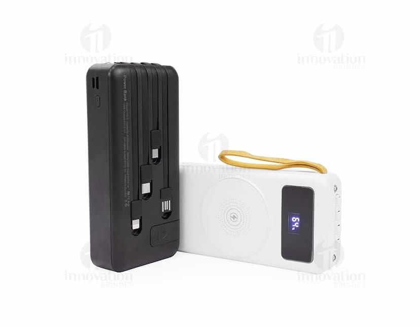 Power Bank 20.000mAh preto com indicador de carga LED e duas portas USB para carregamento rápido.