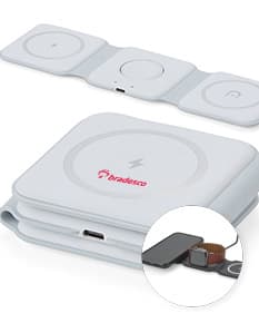 Carregador via Indução 3 em 1 em cor preta, com base para celular e smartwatch integradas.
