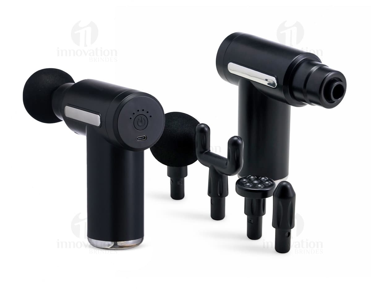 Massageador Portátil na cor branca, com design elegante e botões de controle na parte superior.