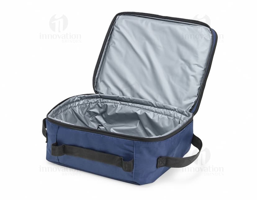 Bolsa térmica de 5 litros na cor azul, com alça de mão e fechamento em zíper. Ideal para transporte de alimentos e bebidas mantendo a temperatura.
