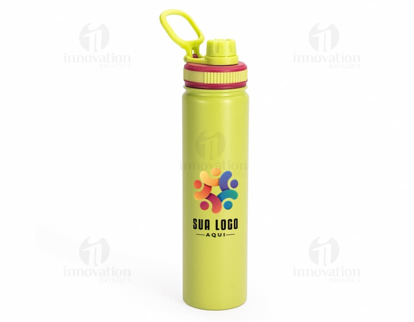 Garrafa térmica 750ml em cor prata com tampa rosqueável e alça para fácil transporte.
