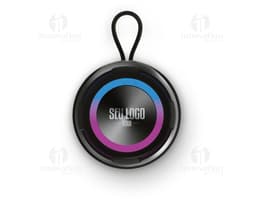Waterproof speaker, ideal for use in humid environments and by the pool. Black color, compact and durable design.