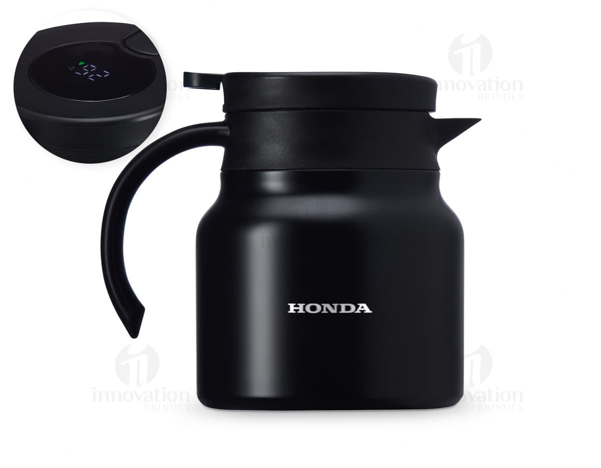 Chaleira Inox 750ml com Display LED em fundo branco.