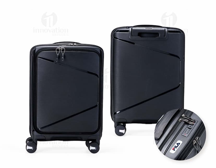 Mala de viagem de 36 litros na cor preta, feita de material resistente e com rodinhas para facilitar o transporte.