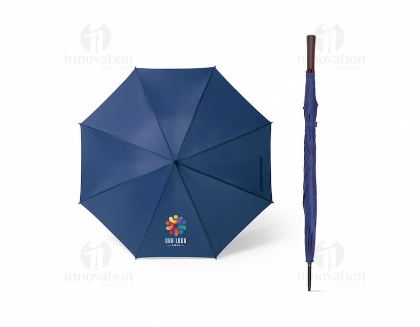 Guarda-chuva em poliéster preto com cabo de madeira e estrutura resistente.