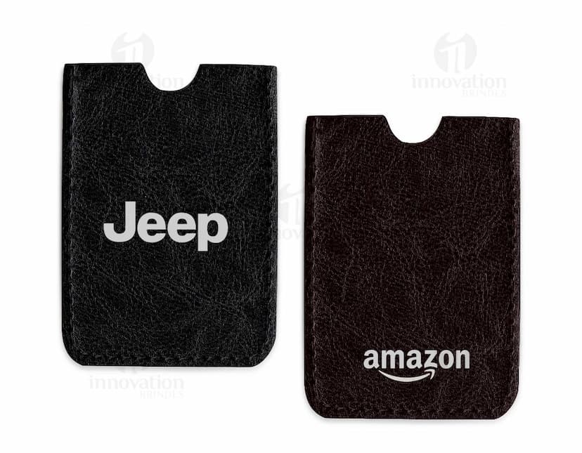 Porta Cartão Couro Sintético preto com capacidade para diversos cartões, feito de material durável e elegante.