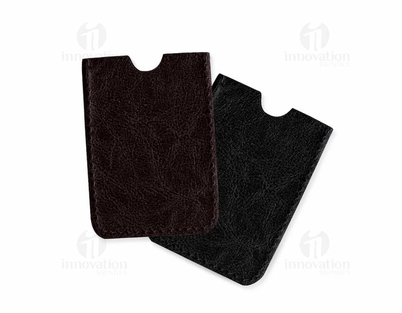 Porta Cartão Couro Sintético preto com capacidade para diversos cartões, feito de material durável e elegante.