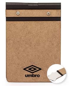 Bloco de anotações ecológico com papel em branco, textura vintage marrom e design retro. Ideal para escrever mensagens, lembretes e notas no escritório. Feito de material isolante e com acabamento texturizado, possui borda de madeira e espaço para escrever. Perfeito para anotações rápidas e organização.