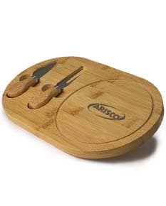Kit queijo 3 peças em couro marrom, contendo faca, espátula e garfo. Ideal para degustar snacks saudáveis como nozes, pães e frutas. Feito com materiais naturais e orgânicos, perfeito para refeições nutritivas e saborosas. Ideal para amantes de queijo e aperitivos.