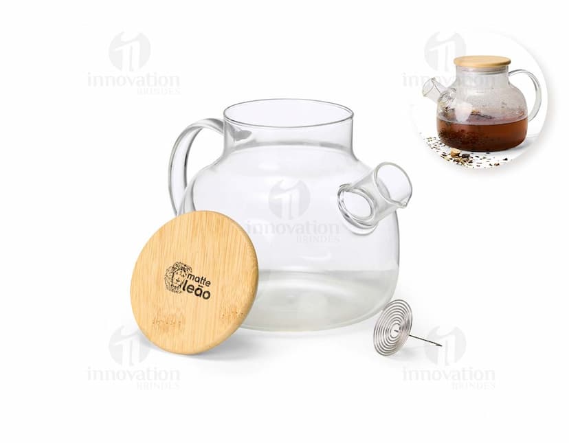 Chaleira de vidro com capacidade para 1 litro, ideal para preparar chá ou café. Fabricada com material transparente e brilhante, perfeita para adicionar um toque decorativo à sua cozinha. Ideal para uso em restaurantes ou em casa, proporcionando uma experiência aromática e saborosa.