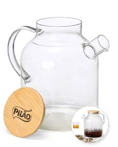 Chaleira de vidro borossilicato transparente, com capacidade para líquidos, ideal para servir bebidas quentes ou frias. Perfeito para ocasiões especiais e ambientes de restaurantes e bares.