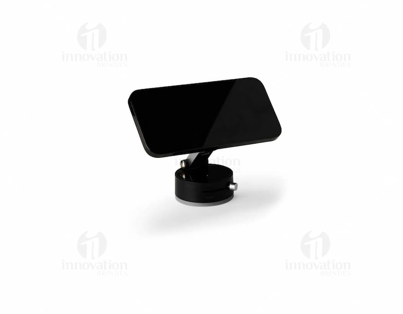 Conjunto brilhante e moderno de ícones e botões de design de computador em estilo web cartoon 3D, incluindo um feiticeiro, símbolo de seta, bola laranja e mão amarela com cursor pixelizado. A imagem também apresenta um homem de negócios em destaque, retratado em arte gráfica vibrante e colorida.
