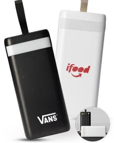 Power Bank de 20 mil mAh com lanterna e cabos.