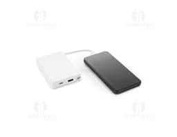 LATTES Portable battery made of 100% recycled ABS with integrated cable and a capacity of 10,000 mAh