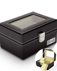 Porta-Relógios de madeira com capacidade para armazenar até 6 relógios. Configuração de cor mogno, com acabamento elegante e suave. O design inclui fecho de metal dourado e almofadas de veludo para proteger os relógios. Perfeito para organizar e exibir coleções de relógios com estilo e sofisticação.