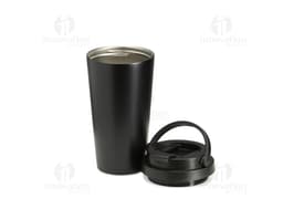 Copo térmico de inox com capacidade de 485ml.