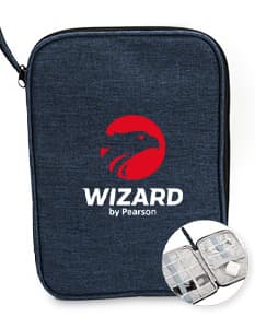 Necessaire para kit tecnológico contendo bolsos e compartimentos para organização de cabos, carregadores e acessórios eletrônicos.