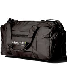 Bolsa em couro sintético de 32 litros, na cor preta, com alça de mão e alças para usar nas costas. Possui zíper, bolsos e é elegante para viagens ou uso diário.