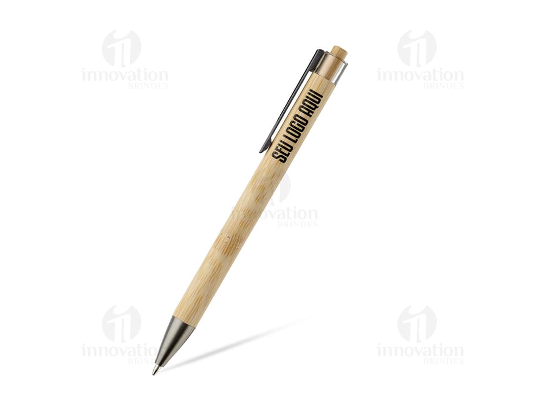 Caneta feita de bambu para escrita, com aspecto natural e sustentável. Ideal para uso no escritório, escola ou em casa. Corpo