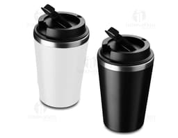 Copo de parede dupla em metal prateado, com design 3D. O copo possui alça e tampa, ideal para bebidas quentes ou frias. A